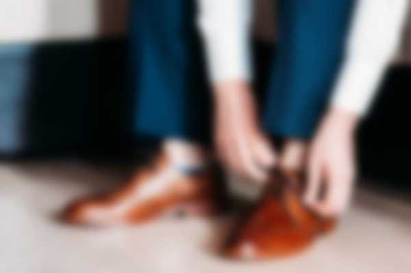 Многоцветье и классика: модная мужская обувь 2023 года с фото